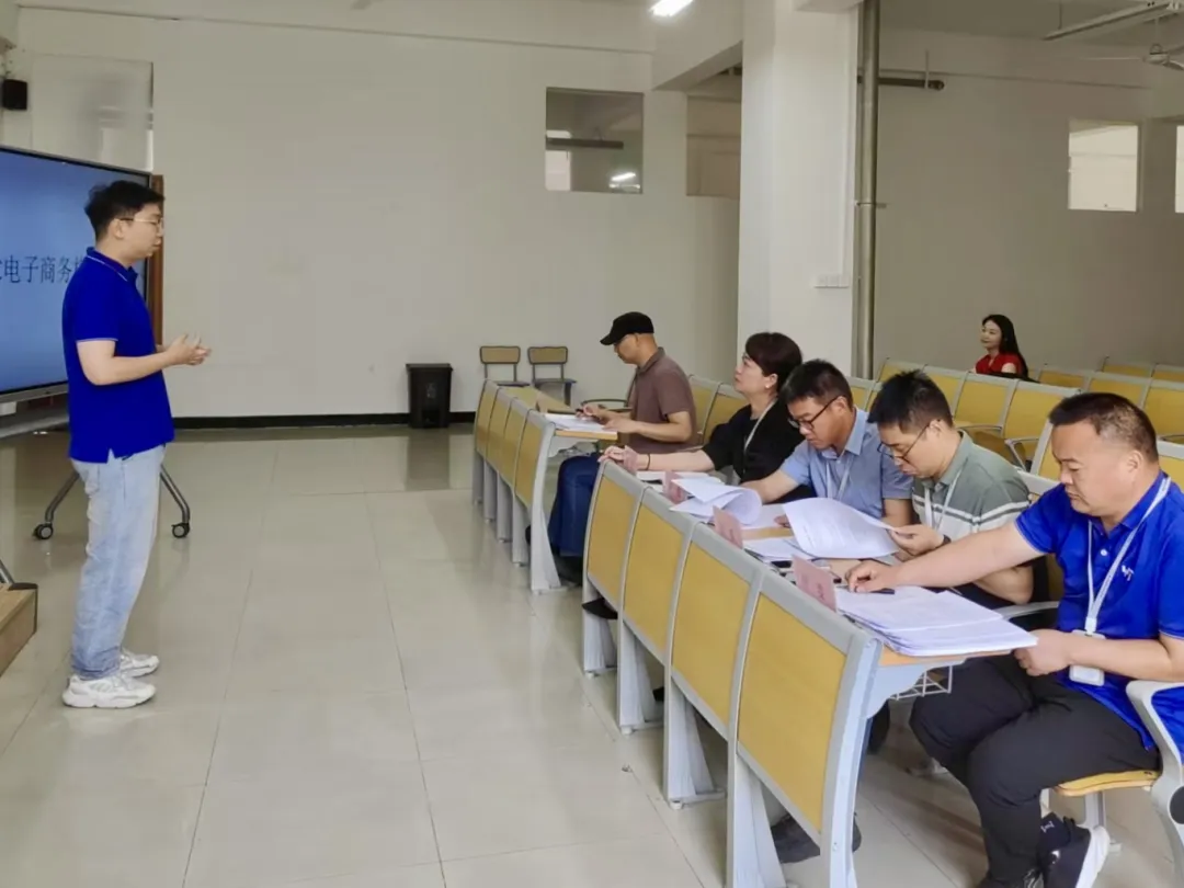 以賽促教展風采，匠心育人礪技能——揚智科教師職業能力大賽校級選拔賽圓滿落幕